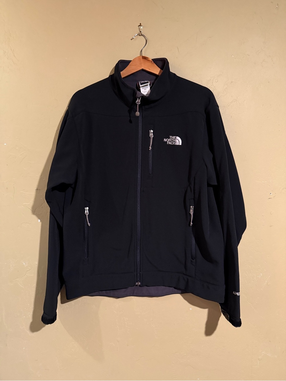 The North Fave Apex Bionic Softshell Jacket Men'e Size Medium